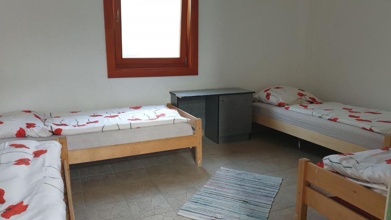 Aqua Hostel Siofok Exterior photo
