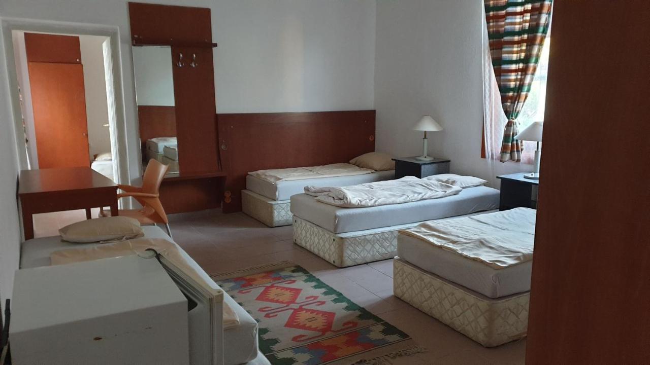Aqua Hostel Siofok Exterior photo